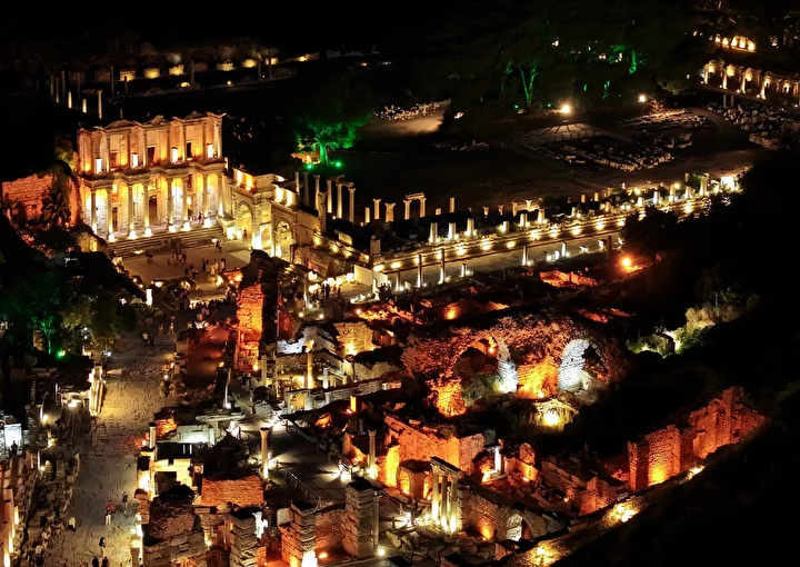 Efes'te gece müzeciliği dönemi - 6