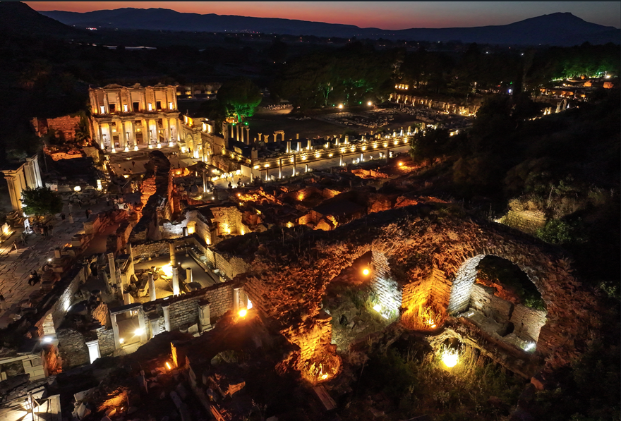 Efes'te gece müzeciliği dönemi - 12