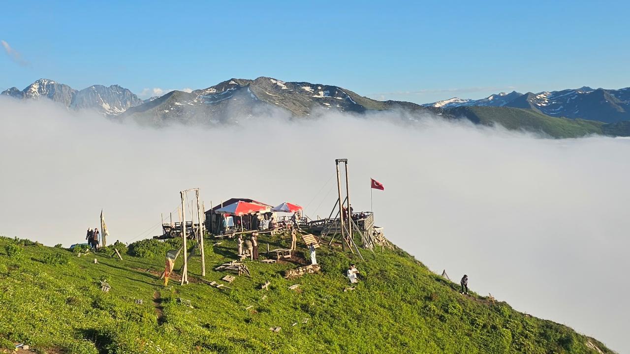 Bulutların üzerindeki yayla: Huser - 16