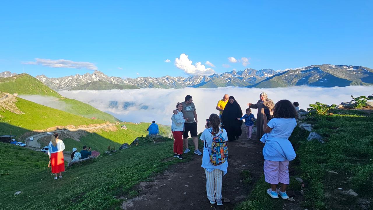 Bulutların üzerindeki yayla: Huser - 12
