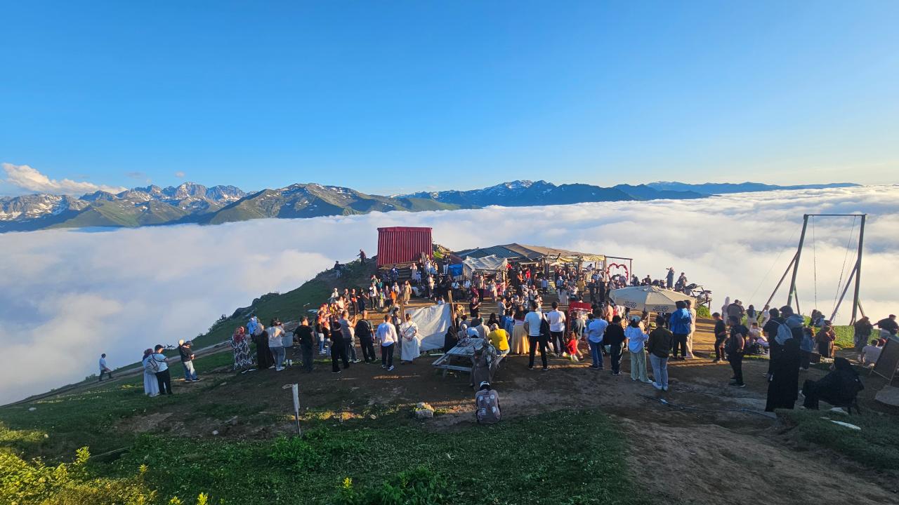 Bulutların üzerindeki yayla: Huser - 9
