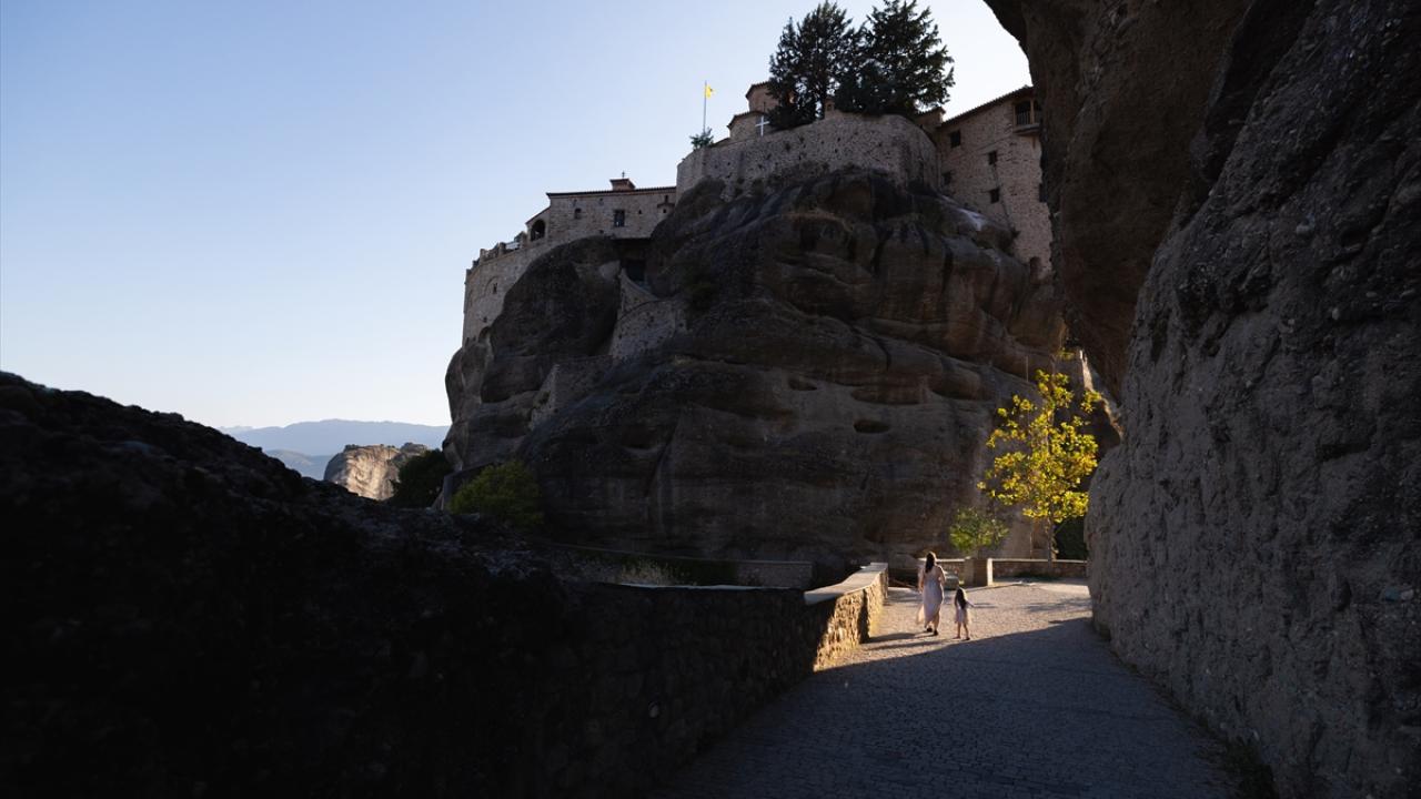 Yunanistan'ın dini ve kültürel mirası Meteora ziyaretçilerini ağırlıyor - 7