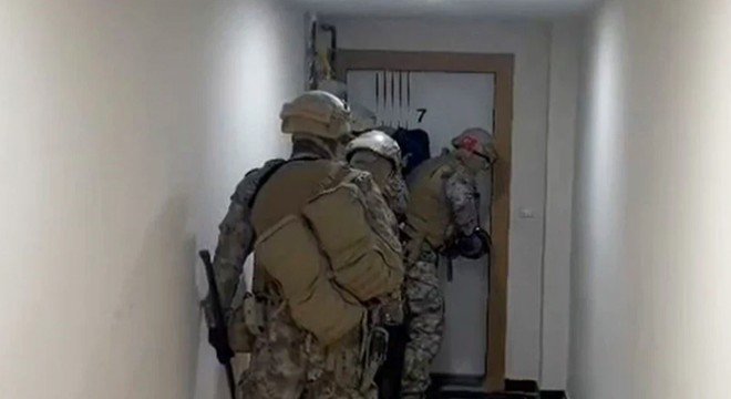 'Ay Grubu' çetesine baskın: 12 gözaltı