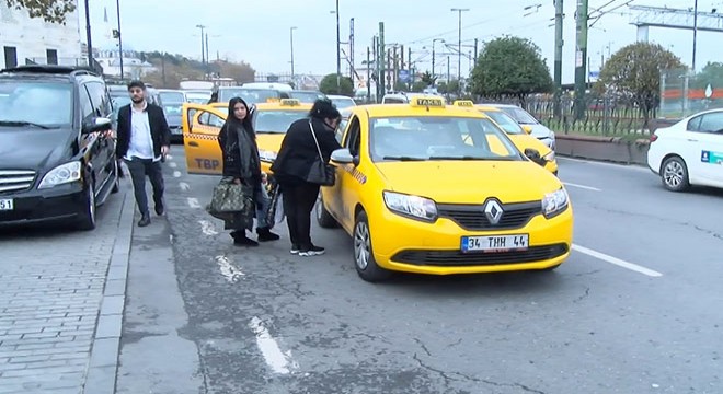 'Değişim saati' bahanesiyle yolcu almadılar