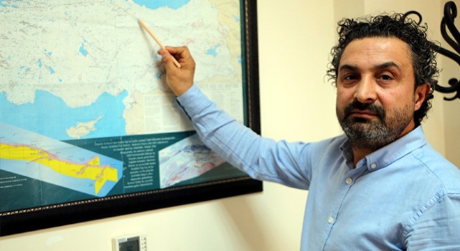 'Depremle yaşamayı öğrenmeliyiz'
