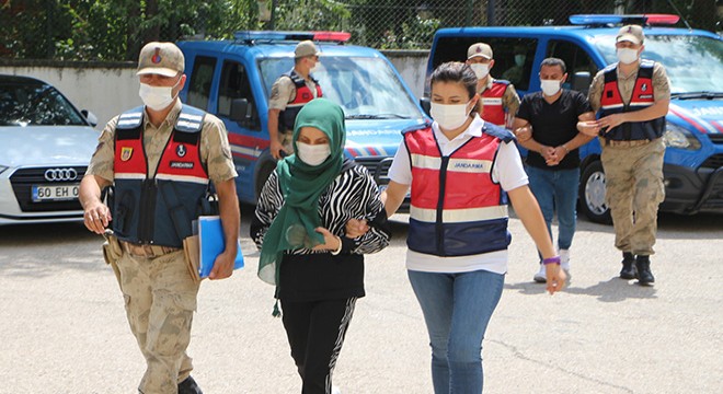 'Kazara vuruldu' denilen Elif toprağa verildi, 3 şüpheli adliyede