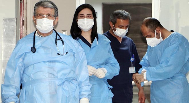 'Kene ve koronavirüsle birlikte yaşamayı öğrenmeliyiz'