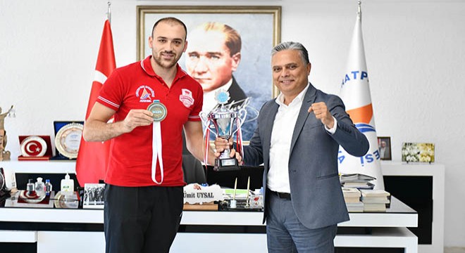 'Kızıl Fırtına' Avrupa Şampiyonu oldu