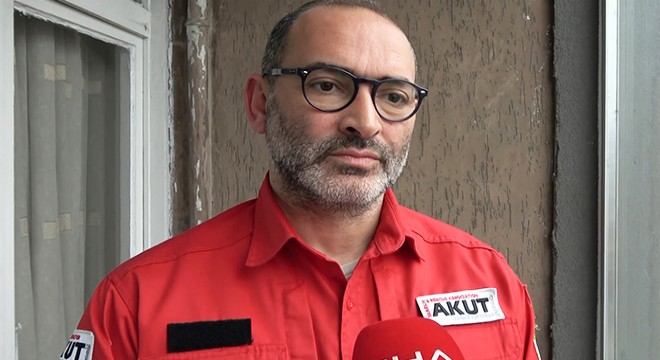 'Kızının elini tutan baba, gözümüzün önünde'