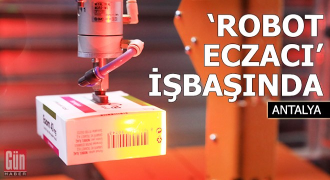 'Robot eczacı' işbaşında