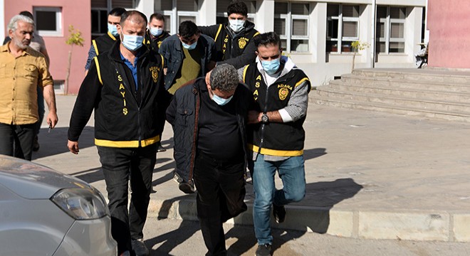 'Sazan sarmalı' yöntemiyle 3 kişiyi 617 bin TL dolandırdılar