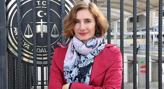 'Şiddete uğrayan kadın, aslında öldürme eyleminden kurtulan kadındır'