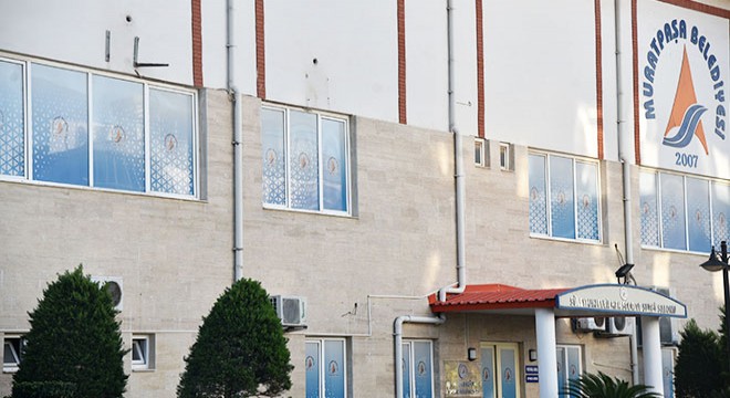 'Ücretsiz bakım yapacağım' diyerek belediyeyi dolandırdı