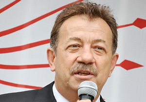 Antalya CHP'de hareketli gece