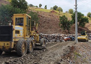 Gazipaşa'da grup yolu çalışması