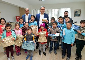 Muratpaşa'dan çocuklara 2018 hediyesi