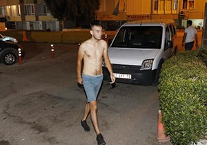 Üniversite öğrencisine 3 saat yarı çıplak sorgu