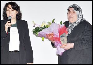 3 isme ‘yılın kadını ödülü’