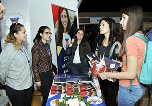 Hayallerindeki üniversiteye akın ettiler
