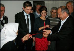 Üras personeline kız istedi