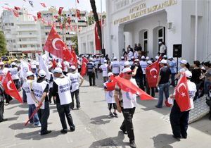 1 Mayıs'a halaylı kutlama