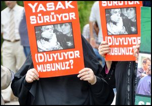 Antalya'daki türban eylemi