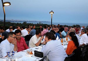 Şehit yakınları ve gazilerle iftar