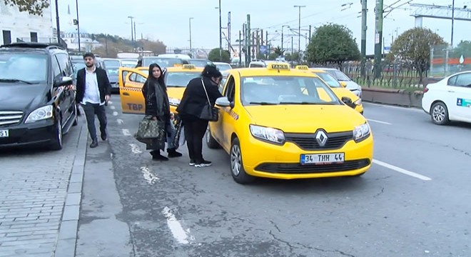  Değişim saati  bahanesiyle yolcu almadılar