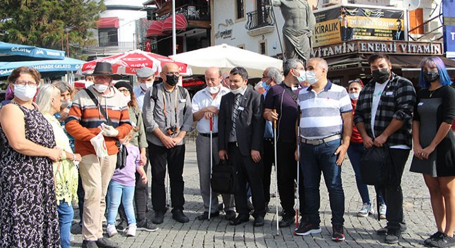  Her araçta beyzbol sopası yerine beyaz baston bulunmalı 