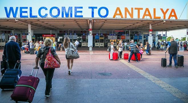  İsrail den Antalya ya uçuşlar önceden planlandığı gibi 