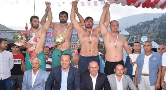 1 milyon liralık altın kemerde 'şaibe' iddiası