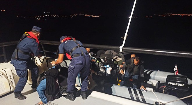 10 kaçak göçmen ile 1 organizatör yakalandı