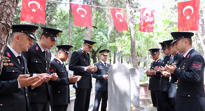 101 yıllık hava şehidi anıldı