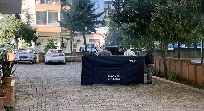 12'nci kattan düşen genç kız hayatını kaybetti