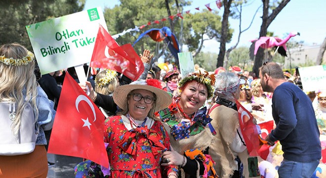 12 nci Alaçatı Ot Festivali ne rekor katılım