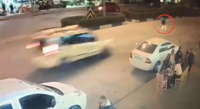 14 yaşındaki Zülal'e taksinin çarpma anı kemaraya yansıdı