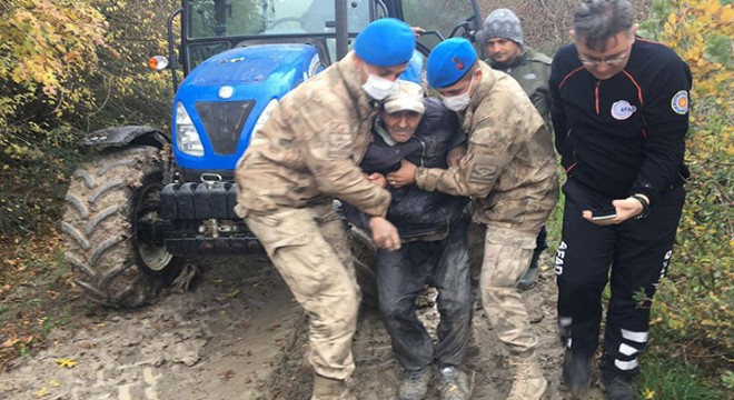 14 saat sonra bulundu, asker sırtında ambulans taşıdı