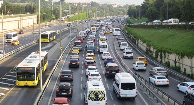 15 Temmuz Şehitler Köprüsü'nde trafik yoğunluğu