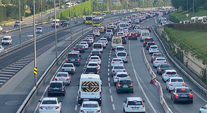 15 Temmuz Şehitler Köprüsü nde trafik yoğunluğu