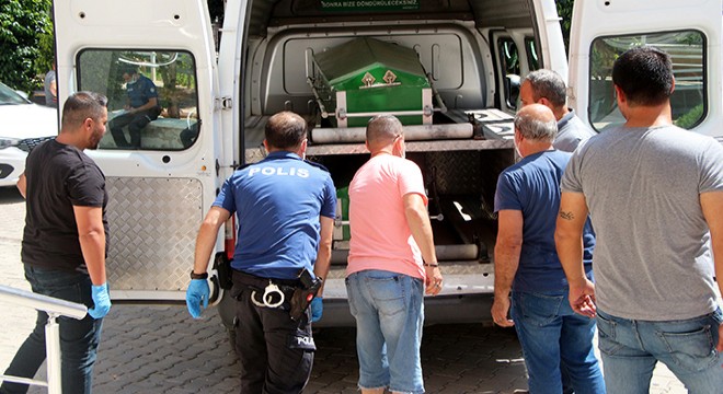 16’ncı kattaki balkondan 2'nci kat terasına düşüp öldü