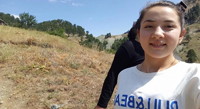 16 yaşındaki Nesrin den haber alınamıyor