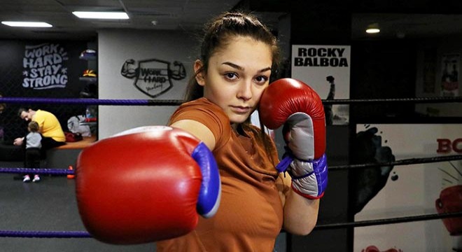 17 yaşındaki Dilara'nın hedefi dünya şampiyonluğu