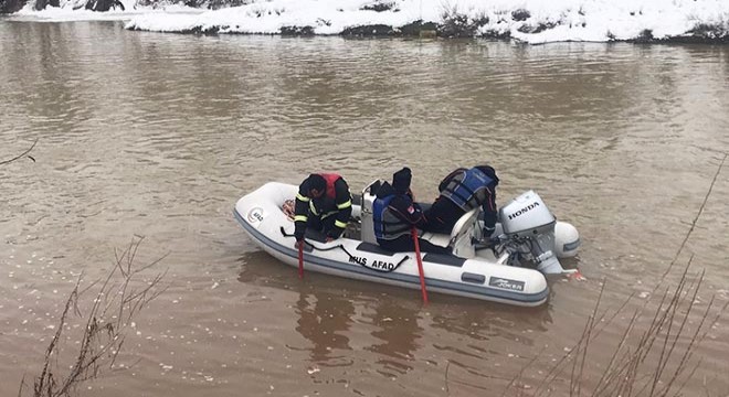 17 yaşındaki Yağmur, Karasu Nehri nde aranıyor