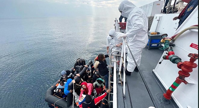 182 kaçak göçmen kurtarıldı, 21 kaçak göçmen yakalandı