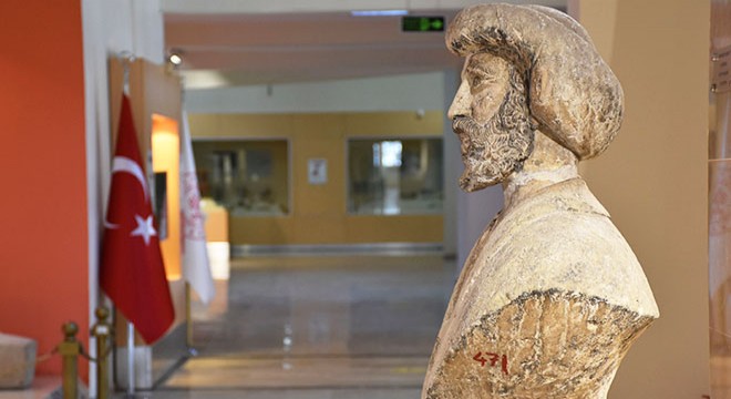 1916 yapımı Osman Bey büstü, Sivas'ta sergileniyor