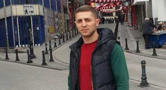 2 çocuk babası, evinin önünde silahlı saldırıda öldü