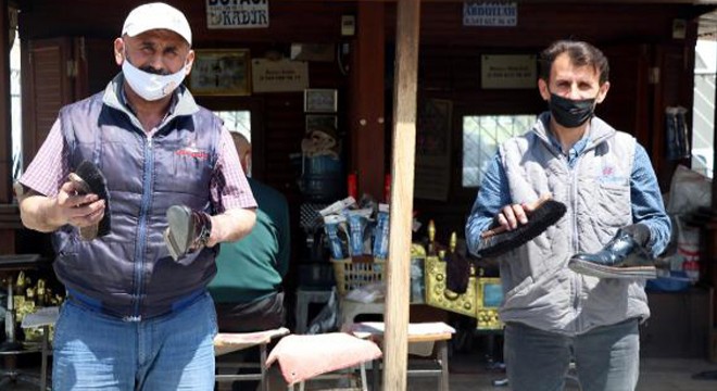 2 kardeş, 33 yıldır yan yana