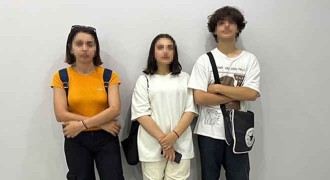 2'si kız 3 garsonu tekme-tokat dövdüler