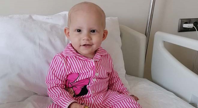 2,5 yaşındaki Defne kanseri yendi