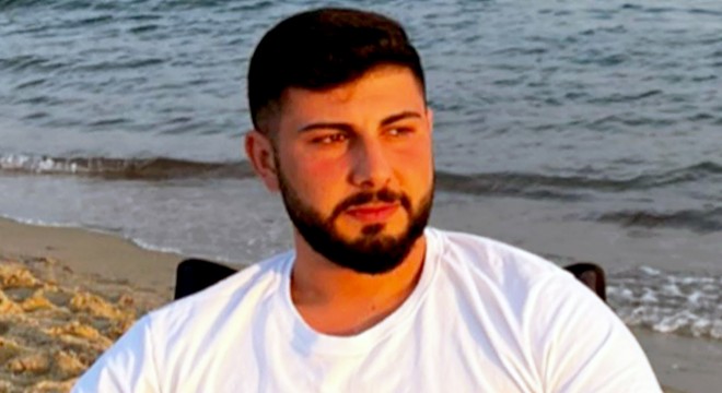 2 aylık kocasını bıçaklayarak öldürdü
